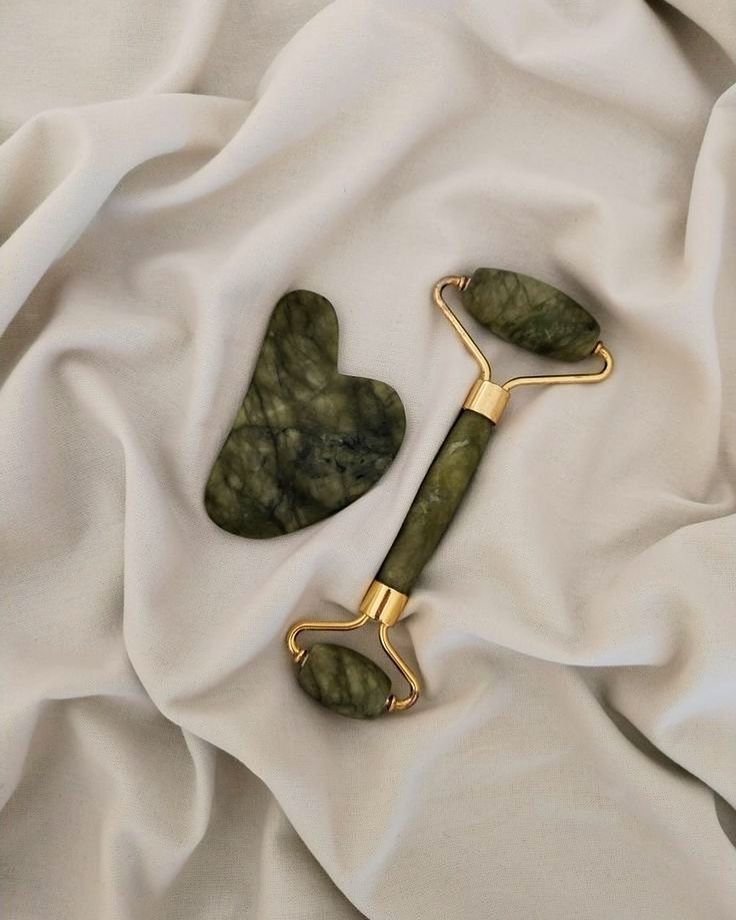 Jade Roller And Gua Sha