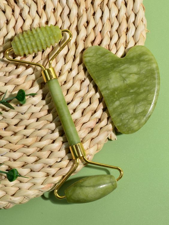 Jade Roller And Gua Sha