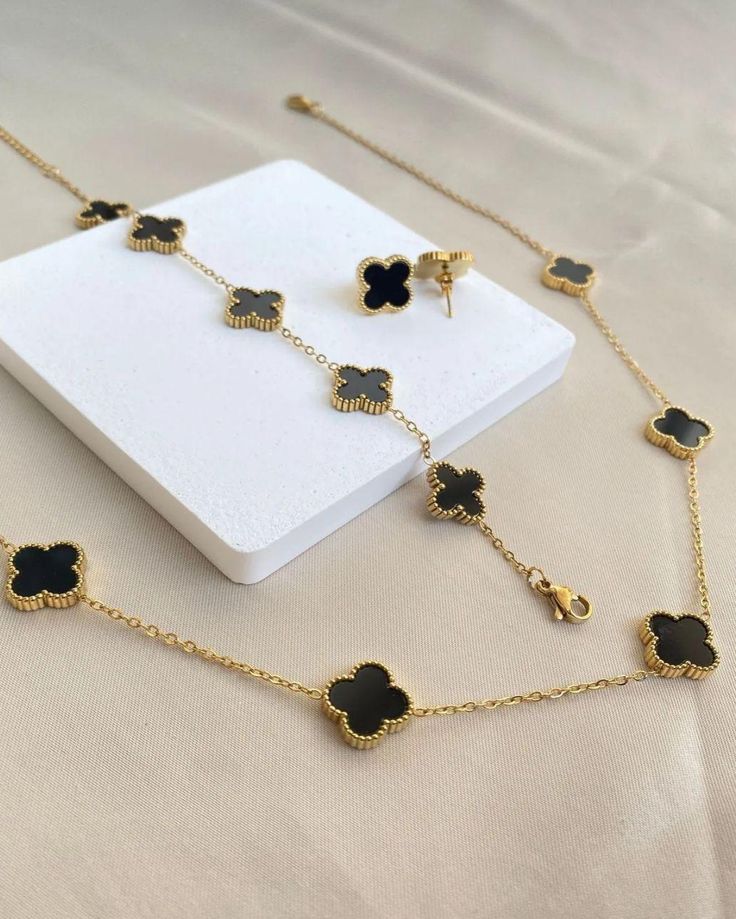 leaf Clover set